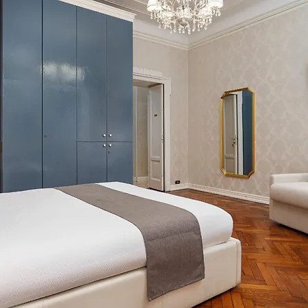 Appartement Classbnb - Luxurious And Spacious 5-bedroom And 5-bath Apartment, Just 3 Minutes From Station Metro, M2 M3 Yellow Lines Milaan