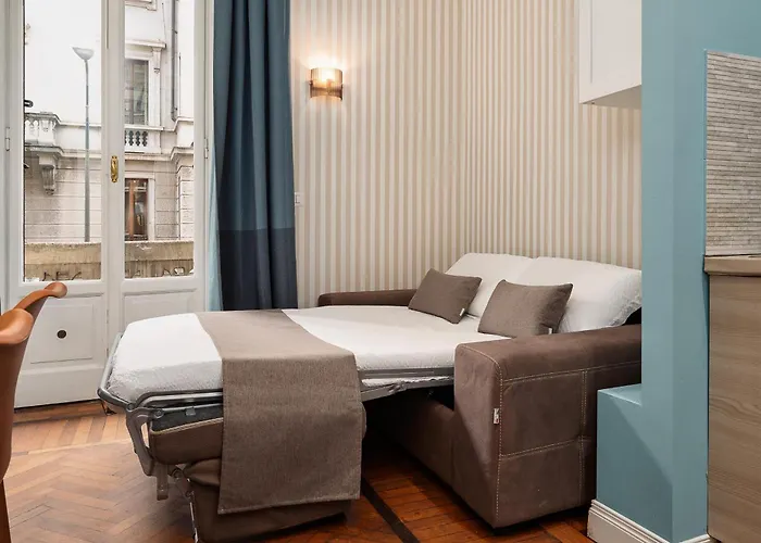 Classbnb - Luxurious And Spacious 5-bedroom And 5-bath Apartment, Just 3 Minutes From Station Metro, M2 M3 Yellow Lines מילאנו