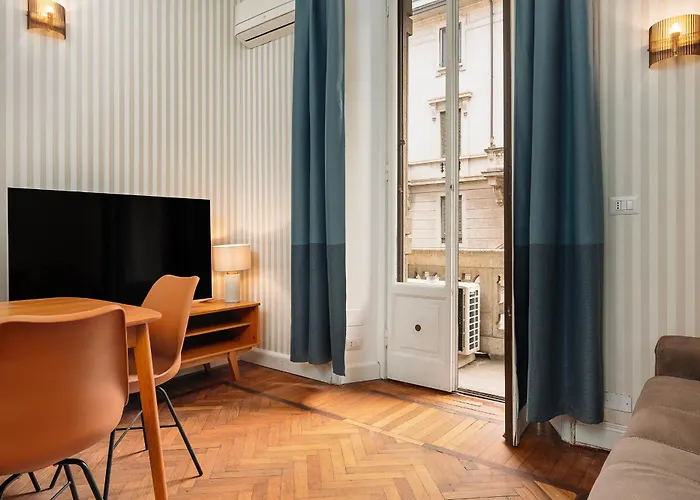 Classbnb - Luxurious And Spacious 5-bedroom And 5-bath Apartment, Just 3 Minutes From Station Metro, M2 M3 Yellow Lines * מילאנו